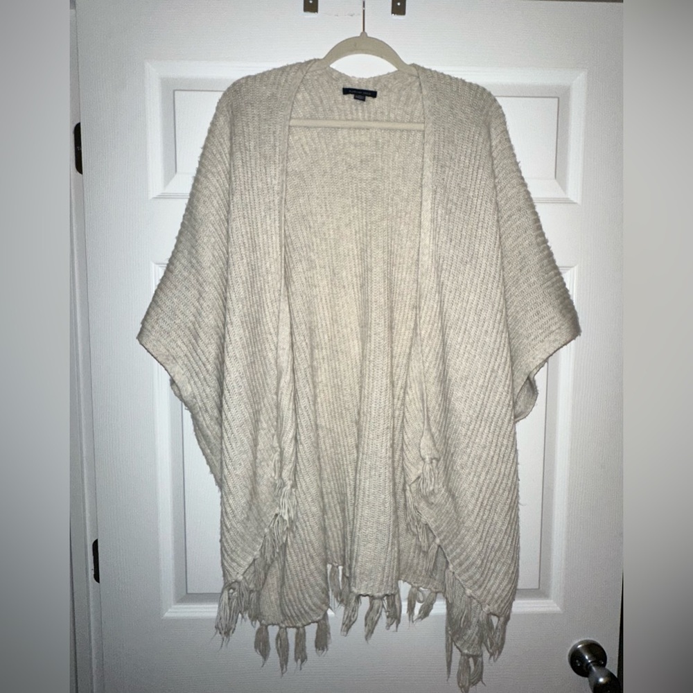 American Eagle sweater shall with tassels